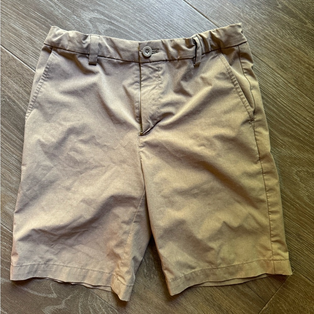 Vineyard Vines boys performance shorts